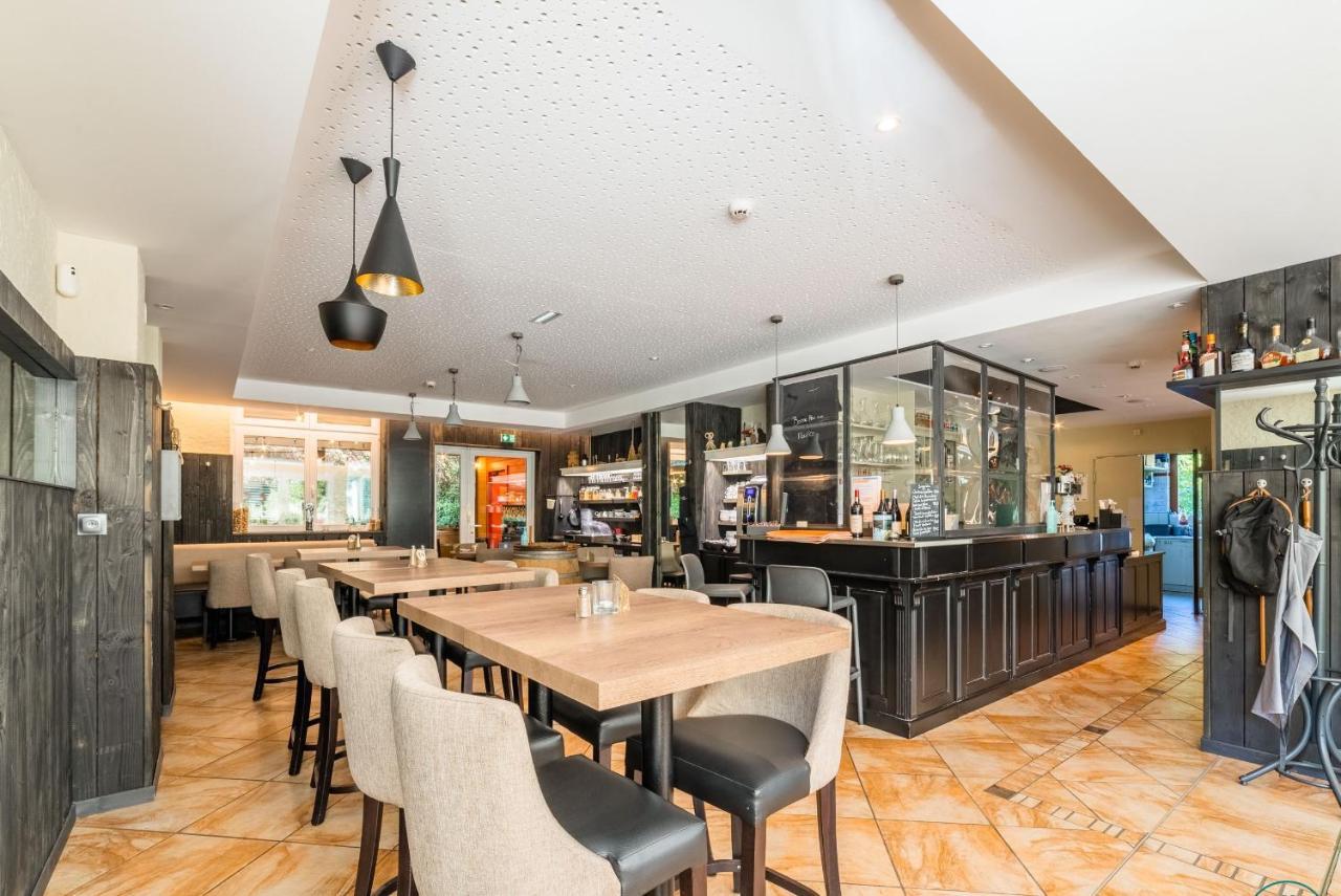 Hotel Restaurant Au Floridor Thann Bagian luar foto