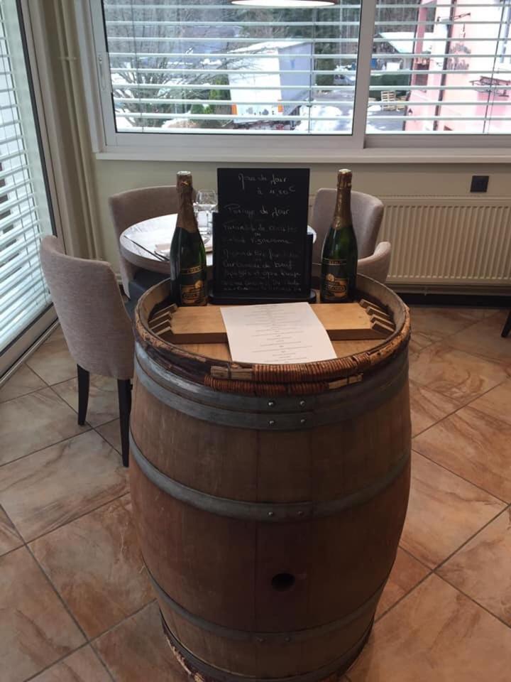 Hotel Restaurant Au Floridor Thann Bagian luar foto