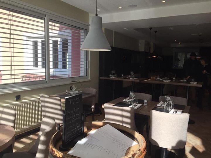 Hotel Restaurant Au Floridor Thann Bagian luar foto